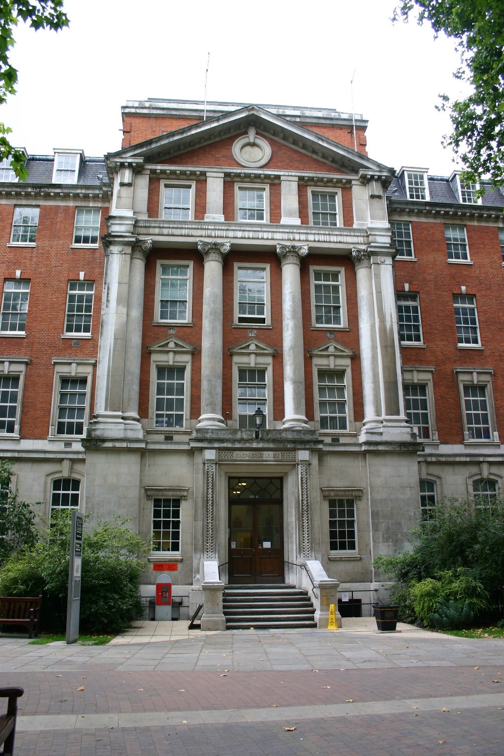Shepherd's House School of Nursing, Guy's Hospital, London - 02.JPG